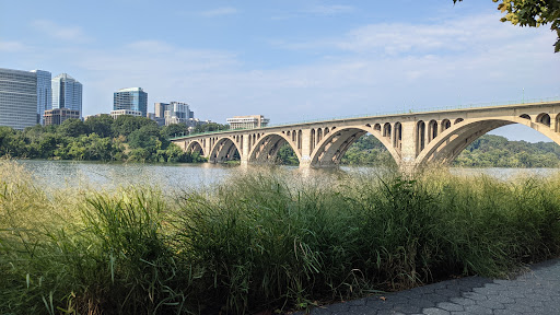 National Park «Georgetown Waterfront Park», reviews and photos, Water St NW, Washington, DC 20007, USA