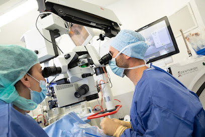 Dr Romain Nicolau - Ophtalmologie - chirurgie cataracte - Laser Myopie Presbytie - Paris 11