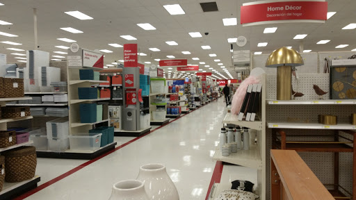 Department Store «Target», reviews and photos, 160 N Research Pl, Central Islip, NY 11722, USA