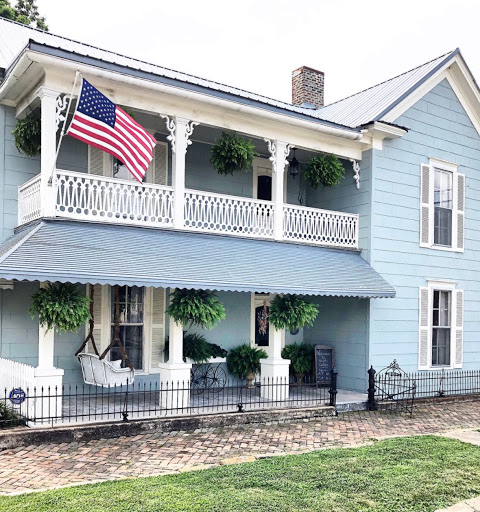 Boutique «High Cotton Vintage Home Furnishings», reviews and photos, 213 N Spring St, Manchester, TN 37355, USA