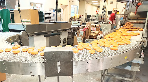 Bakery «Krispy Kreme Doughnuts», reviews and photos, 3605 Ira E Woods Ave, Grapevine, TX 76051, USA