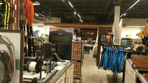 Clothing Store «L.L. Bean», reviews and photos, 25225 Cedar Rd, Lyndhurst, OH 44124, USA