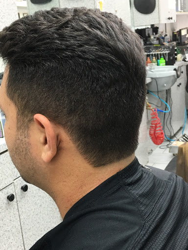 Barber Shop «Hairstyles by John», reviews and photos, 1602 E Hallandale Beach Blvd, Hallandale Beach, FL 33009, USA