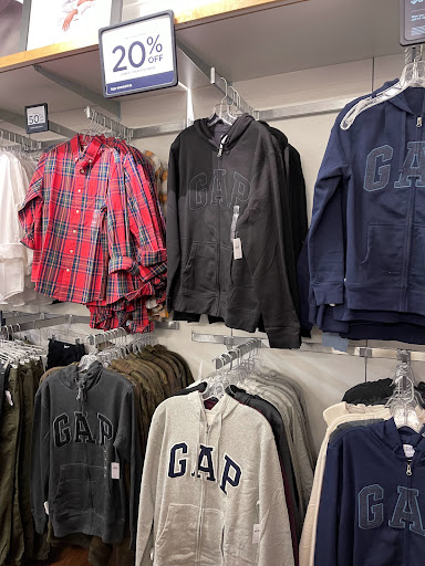 Clothing Store «Gap Outlet», reviews and photos, 1600 Saratoga Ave, San Jose, CA 95129, USA