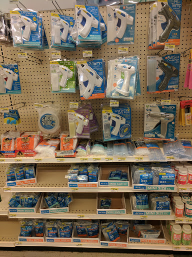 Fabric Store «Jo-Ann Fabrics and Crafts», reviews and photos, 2891 Taylor Rd, Reynoldsburg, OH 43068, USA