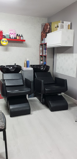 Peluquería Unisex Isis en Medina de Pomar, Burgos
