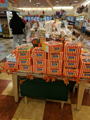 Shopping Mall «Northgate Shopping Center», reviews and photos, 300 Squire Rd, Revere, MA 02151, USA