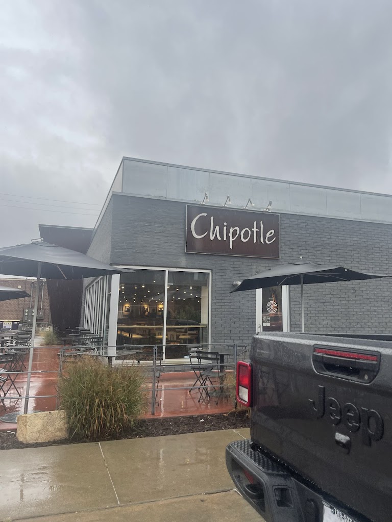 Chipotle Mexican Grill 66502