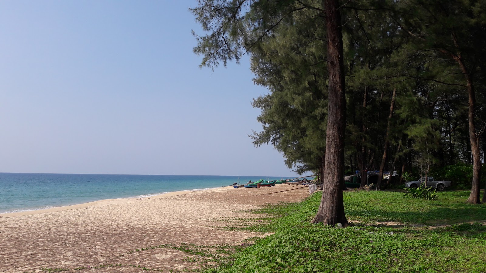 Foto di Pang Beach con dritto e lungo