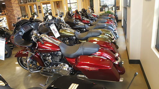 Harley-Davidson Dealer «Mathews Harley-Davidson», reviews and photos, 548 N Blackstone Ave, Fresno, CA 93701, USA