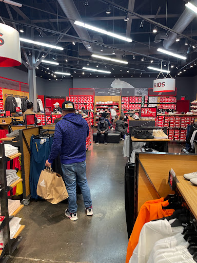 Shoe Store «PUMA», reviews and photos, 8300 Arroyo Cir c290, Gilroy, CA 95021, USA