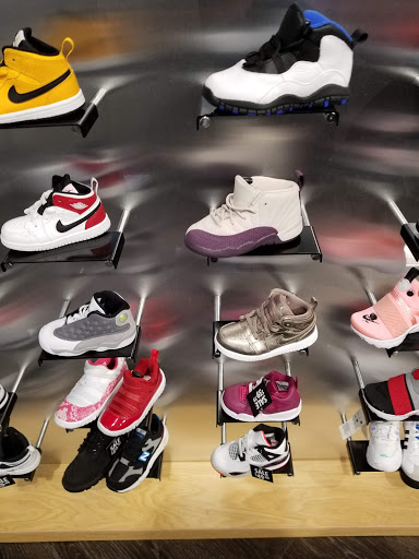 Beauty Supply Store «Total Beauty Supply», reviews and photos, 650 W 181st St, New York, NY 10033, USA