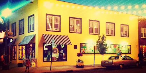 Live Music Venue «Buzzbin Art & Music Shop», reviews and photos, 331 Cleveland Ave NW, Canton, OH 44702, USA