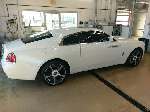 Car Detailing Service «Route 38 Auto Wash & Detail», reviews and photos, 200 W Roosevelt Rd, Lombard, IL 60148, USA