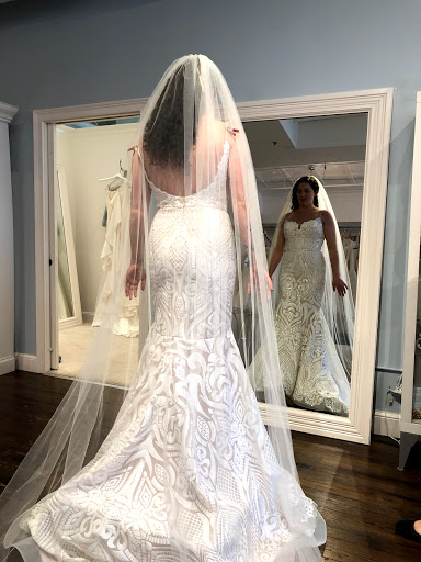 Bridal Shop «La Jeune Mariee Bridal Collection», reviews and photos, 139 E Main St, Columbus, OH 43215, USA