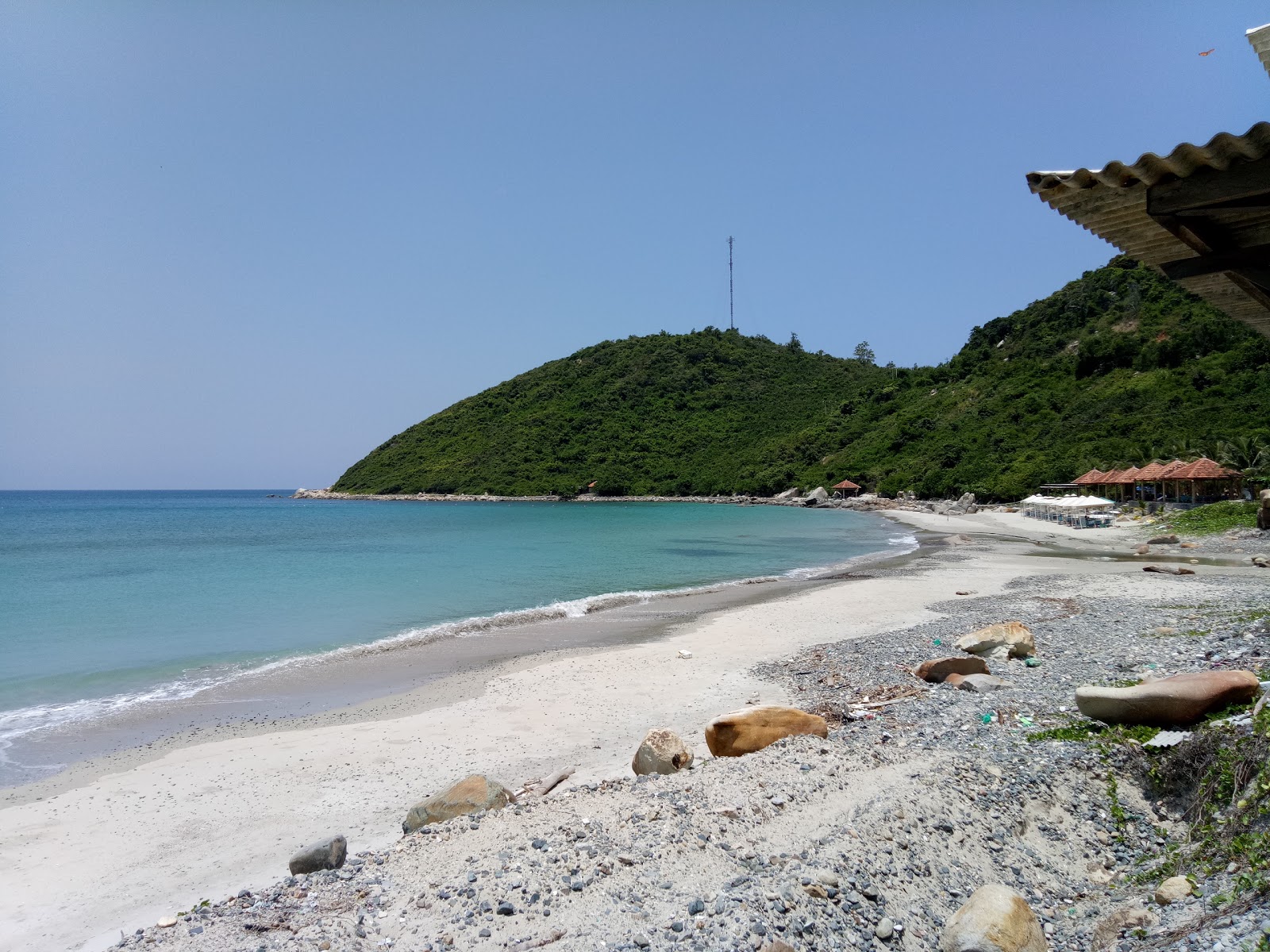 Foto von KDL Ganh Nhay Beach mit geräumiger strand