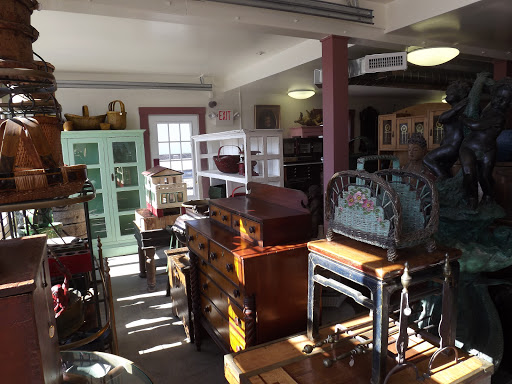 Wickford Antique Est Liquidators