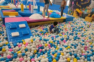 Woop! | India's Largest Trampoline Park image