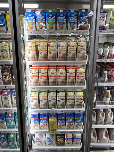 Grocery Store «H-E-B Grocery», reviews and photos, 7811 McPherson Rd, Laredo, TX 78045, USA