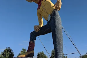 Tex Randall Statue image