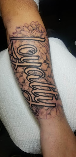 Tattoo Shop «Lost Soul Tattoo & Piercing», reviews and photos, 2609 Wilmington Pike, Dayton, OH 45419, USA