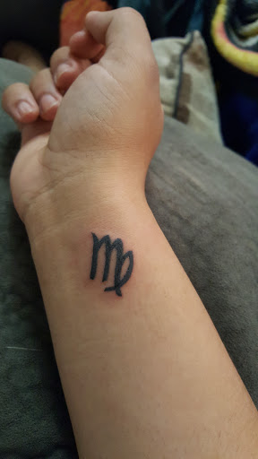 Tattoo Shop «Red Dragon Tattoo», reviews and photos, 390 E Fordham Rd, Bronx, NY 10458, USA