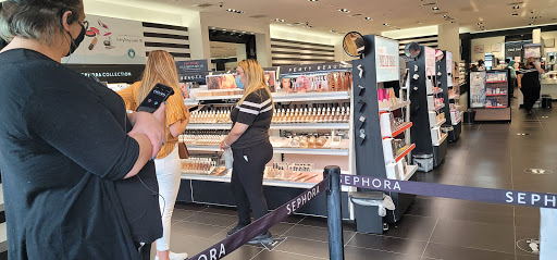 Shopping Mall «Easton Town Center», reviews and photos, 160 Easton Town Center, Columbus, OH 43219, USA