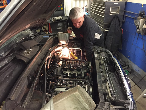 Auto Repair Shop «Hi-Tech Automotive of Wheeling / Car & Truck Repair», reviews and photos, 890 S Milwaukee Ave, Wheeling, IL 60090, USA