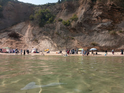 Photo de Plage veille Kale entouré de montagnes