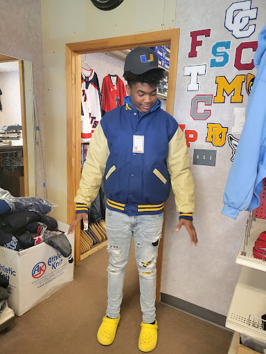 Mc Gowan Sport Shop, 33020 Five Mile Road, Livonia, MI 48154, USA, 