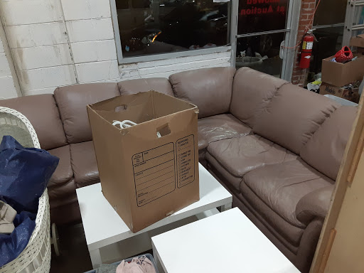 Auction House «RPN Sales & Auction House», reviews and photos, 4451 N Milwaukee Ave, Chicago, IL 60630, USA