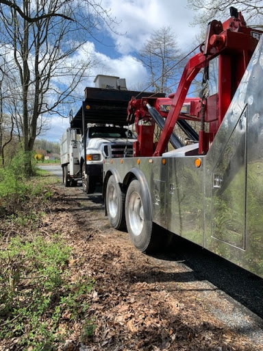 Truck Repair Shop «ROUTE 61 AUTO, TRUCK & EQUIPMENT», reviews and photos, 251 Maple Dr, Hamburg, PA 19526, USA