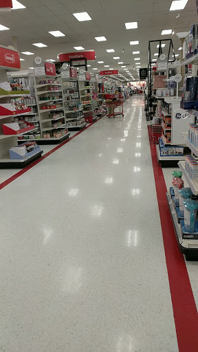Department Store «Target», reviews and photos, 600 Hatton Dr, Glen Mills, PA 19342, USA