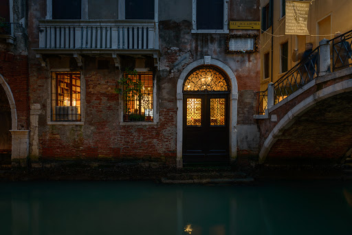 Libreria Antiquaria Linea d'Acqua