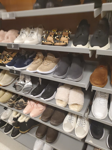 Department Store «T.J. Maxx», reviews and photos, 100 Mountaineer Dr, Stroudsburg, PA 18360, USA