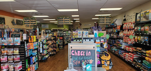 Pet Supply Store «EarthWise Pet Supply», reviews and photos, 7316 Yankee Rd, Liberty Township, OH 45044, USA