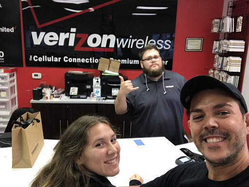 Cell Phone Store «Verizon Authorized Retailer, TCC», reviews and photos, 1546 US-209 #1, Brodheadsville, PA 18322, USA
