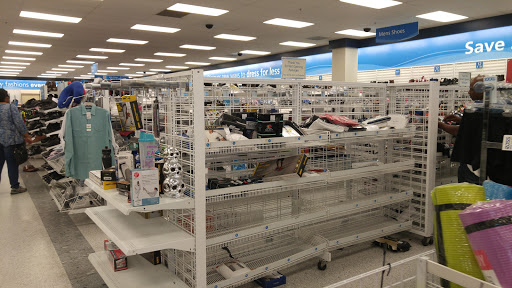 Clothing Store «Ross Dress for Less», reviews and photos, 3500 East-West Hwy, Hyattsville, MD 20782, USA