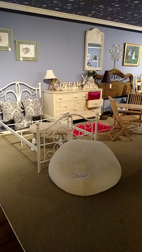 Consignment Shop «What A Find», reviews and photos, 154 Huttleston Ave, Fairhaven, MA 02719, USA