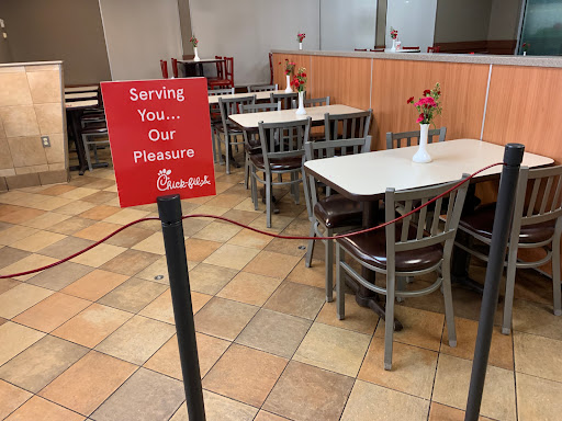 Fast Food Restaurant «Chick-fil-A», reviews and photos, 5905 Spout Springs Rd, Flowery Branch, GA 30542, USA