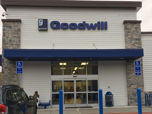 Thrift Store «Goodwill Oxford Store & Donation Station», reviews and photos
