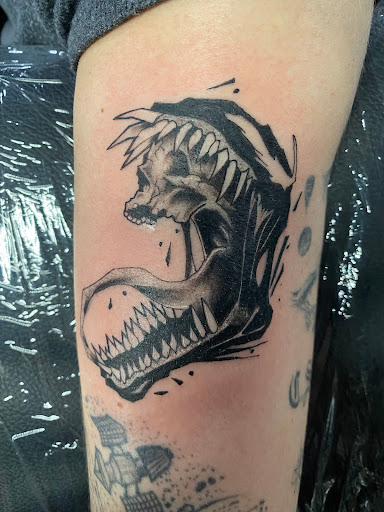 Explore alice in chains tattoo ideas, creative tattoo ideas in Naples, available at IndigenousTinta tattoo studio