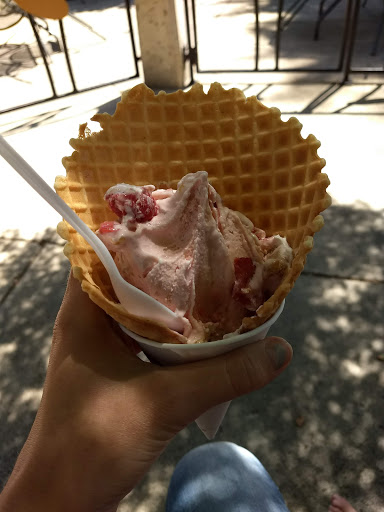 Ice Cream Shop «Cold Stone Creamery», reviews and photos, 1044 NW Civic Dr k, Gresham, OR 97030, USA