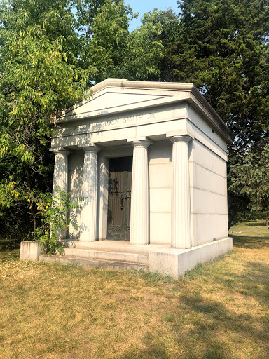 Woodlawn Cemetery: East