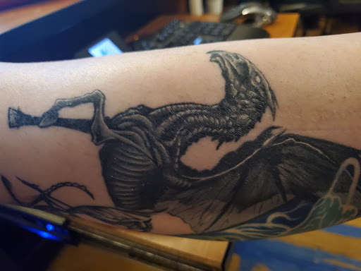 Tattoo Shop «Absolute Tattoo», reviews and photos, 1212 S Kansas Ave, Topeka, KS 66612, USA