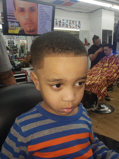 Barber Shop «Antonio Barber Shop», reviews and photos, 384 Bridge St, Lowell, MA 01850, USA