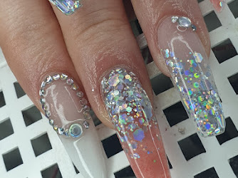 Natalia's nails and beauty treatments mobile service