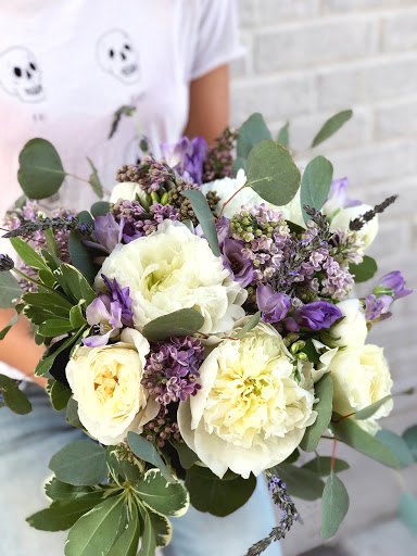 Florist «Florist Fire», reviews and photos, 716 S Village Cir, Tampa, FL 33606, USA