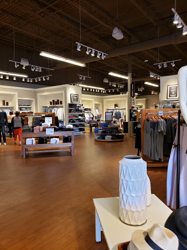 Clothing Store «Banana Republic», reviews and photos, 5050 Factory Shops Blvd, Castle Rock, CO 80108, USA