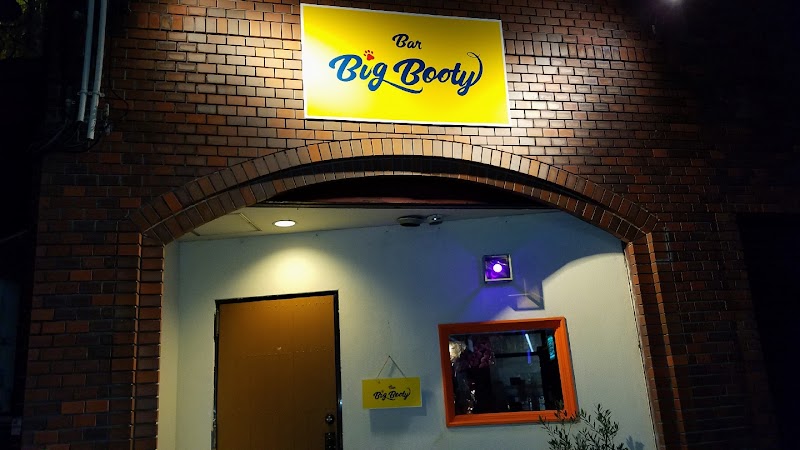 Bar Big Booty